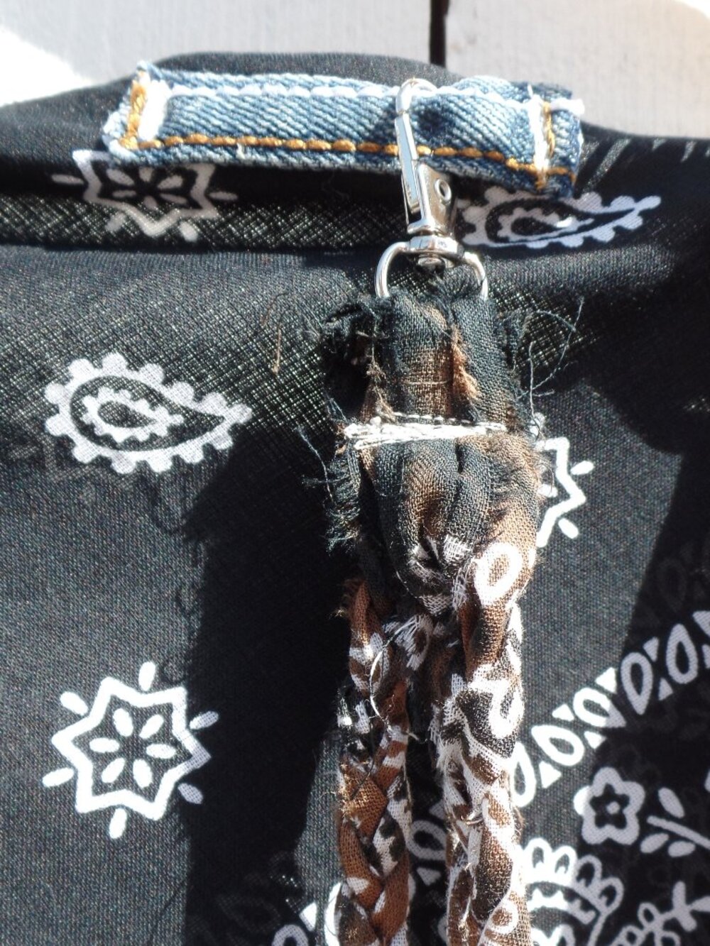 Hand Crated HANG Loose BANNDANA SWAG *DETACHABLE SWAG* BLACK - Picture 4 of 10
